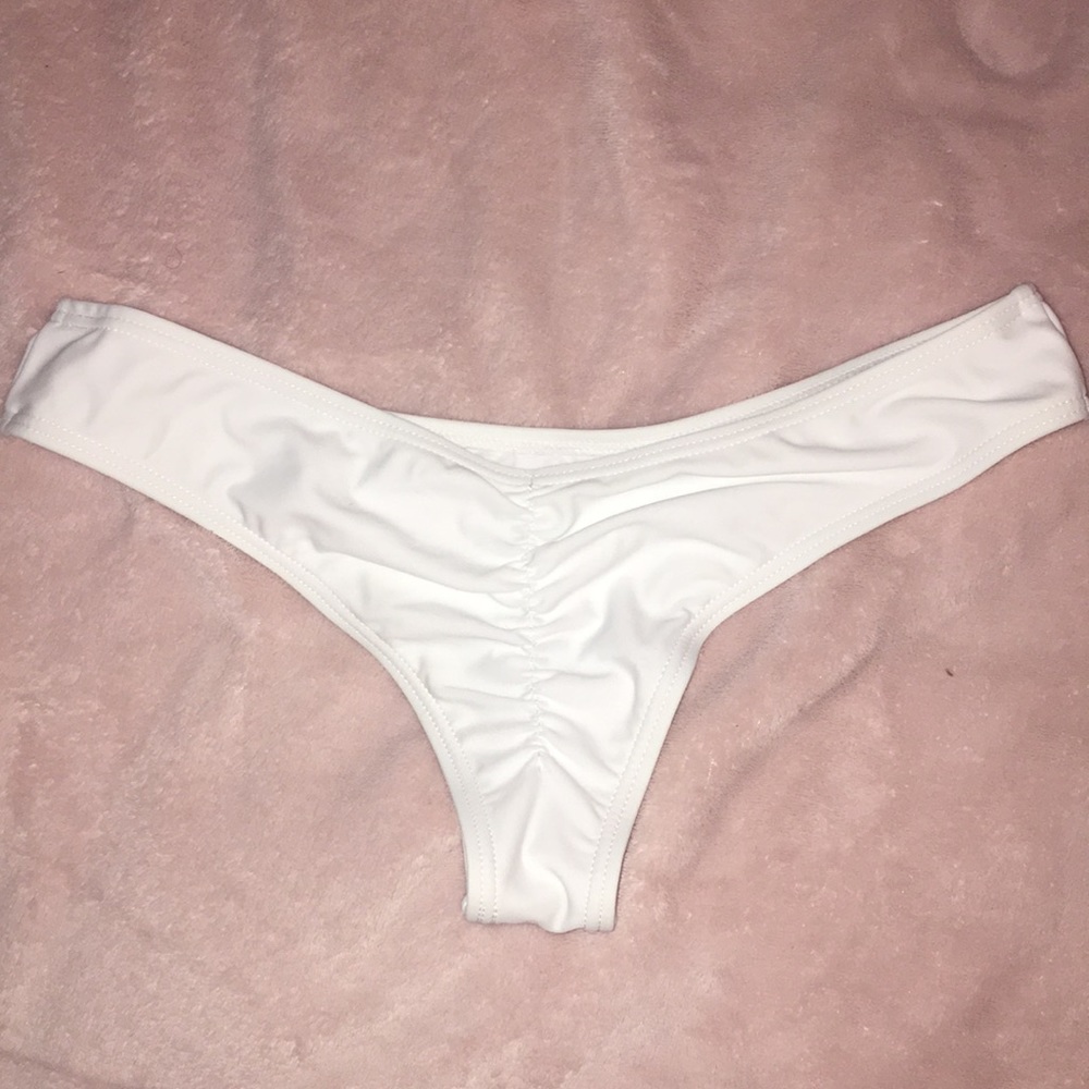 Scrunch butt Brazilian bikini bottoms